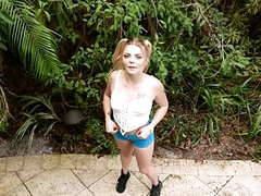 Tussi, Kehlenfick, Schwanz, Aufs gesicht abspritzen, Hardcore, Lecken, Zopf, Titten