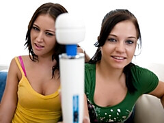 Pijpbeurt, Bruinharig, Fetisj, Hardcore, Natuurlijke tieten, Orgasme, Geschoren, Vibrator