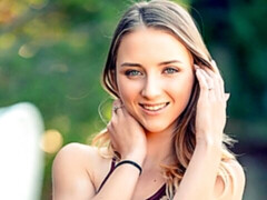 Blonde, Sucer une bite, En levrette, Embrassement, Léchez, Chatte, Tatouage, Adolescente