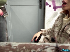 お尻, デカパイ, チン, 顔射, 自然山雀, アウトドア, 赤毛, ロシア人