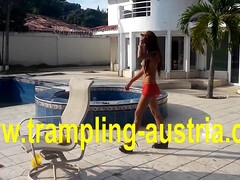 Bondage, Femme dominatrice, Fétiche, Fétiche des pieds, Allemand, Hd, Fille latino, Public