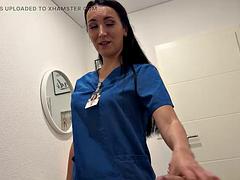 My Stepmom The Masseuse Fixed My Knees - With Her Mouth