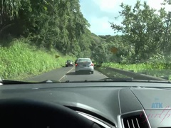 Bikini, Blasen, Braunhaarige, Flashen, Freundin, Handjob, Orgasmus, Pov