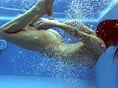 Nice Lina Mercury and Mercury - very hot brunette dirt - Underwater Show
