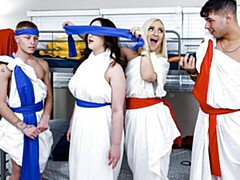 Gros cul, Grosse bite, Gros seins, Sucer une bite, En levrette, Le plan cul à quatre, Mère que j'aimerais baiser