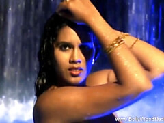 Bruinharig, Hd, Indisch, Moeder die ik wil neuken, Moeder, Naakt, Natuurlijk, Plagen