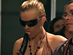 Grosse titten, Öffentlich, Weibliche ejakulation