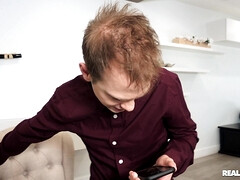 Badkamer, Blond, Handbeurt, Likken, Sokken, Tieten likken, Toilet, Bekijker