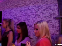 Grote mammen, Blond, Bruinharig, Groep, Handbeurt, Hardcore, Feest, Kousen