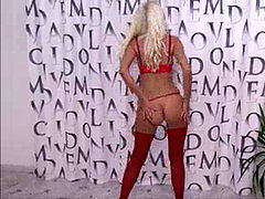 18 jahre, Aufs gesicht abspritzen, Deutsch, Jungendliche (18+)