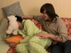 Enthousiasteling, Bruinharig, Hondjeshouding, Europees, Hardcore, Russisch, Tiener, Tieten likken