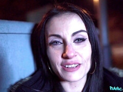 Grote lul, Grote mammen, Moeder die ik wil neuken, Naakt, Openbaar, Spaans, Tatoeage, Tieten likken