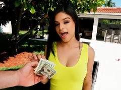 Arsch, Blasen, Braunhaarige, Hundestellung, Handjob, Latina, Pov, Entkleiden