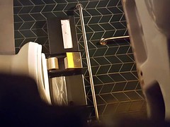 カワイイ, のぞき