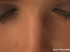 Amateur, Nana, Brunette brune, Tir de sperme, Érotique, Branlette thaïlandaise, Léchez, Mère que j'aimerais baiser