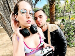 Grote lul, Blond, Pijpbeurt, Hondjeshouding, Natuurlijke tieten, Kousen, Tiener, Tieten likken