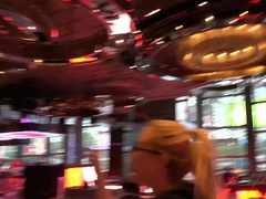 Sucer une bite, Petite amie, Lunettes, Chatte, Rasée, Douche, Grande, Nénés