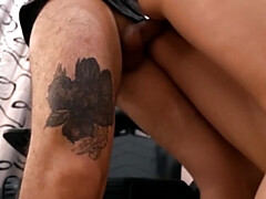 Leie, In den arsch, Aufs gesicht abspritzen, Klaffend, Hd, Russisch, Tätowierung, Titten