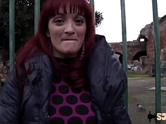 Leie, In den arsch, Geile alte tussi, Französisch, Italienisch, Milf, Rotschopf, Tätowierung