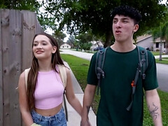 Tussi, Hochschule, Kehlenfick, Hundestellung, Fingern, Hd, Pov, Titten