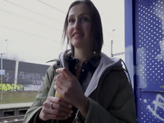 Kont, Pijpbeurt, Bruinharig, Sperma shot, Leer, Geld, Russisch, Trein