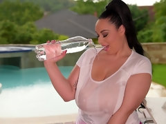 Cul, Nana, Belle grosse femme bgf, Gros cul, Gros seins, Dingue, Mère que j'aimerais baiser, Seins naturels