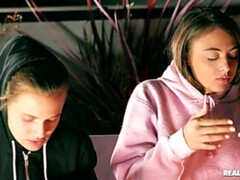 Leie, Schlafzimmer, Grosser arsch, Jeans, Küche, Masturbation, Im freien, Spielzeuge