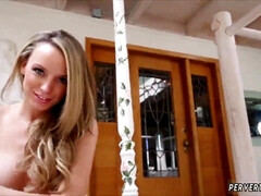 Cougar Licking Young Slit Jane Doux In When Father Is Away Stepmom Will Play - Mommy