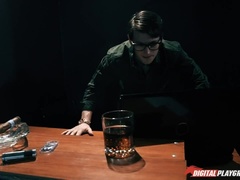 Amerikanisch, Asiatisch, Arsch, Schwanz, Hundestellung, Weibliche domination, Realität, Tätowierung