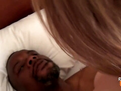 Kont, Mooie dikke vrouwen, Grote kont, Grote lul, Schattig, Handbeurt, Interraciaal, Kousen