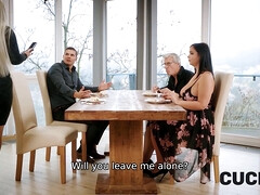 Grosser arsch, Grosse titten, Braunhaarige, Vollbusig, Gehörnter ehemann, Hd, Natürlichen titten, Ehefrau