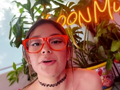 Xxlayna Marie gets her pussy and throat banged