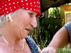 Grote kont, Grote mammen, Blond, Diep in de keel, Duits, Hd, Kut duiken, Tatoeage