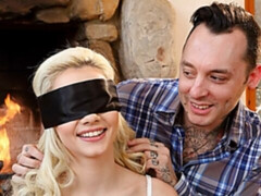 Cul, Blonde, Sucer une bite, En levrette, Domination, Fétiche, Rasée, Adolescente