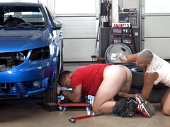 Chloe Lamour is going to bang the mechanic in her way