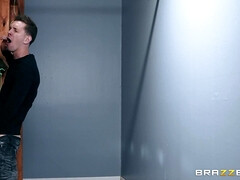 Красотки, Большая жопа, Большой член, Минет, Черненькие, Дыра в стене, Милф, Киски