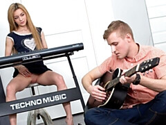 Жопа, Блондинки, Минет, Собачьи, Натуральные сиськи, Тощие, Молоденькие, Сиськи