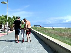 Plage, Gros seins, Double pénétration, Français, Plan cul à trois